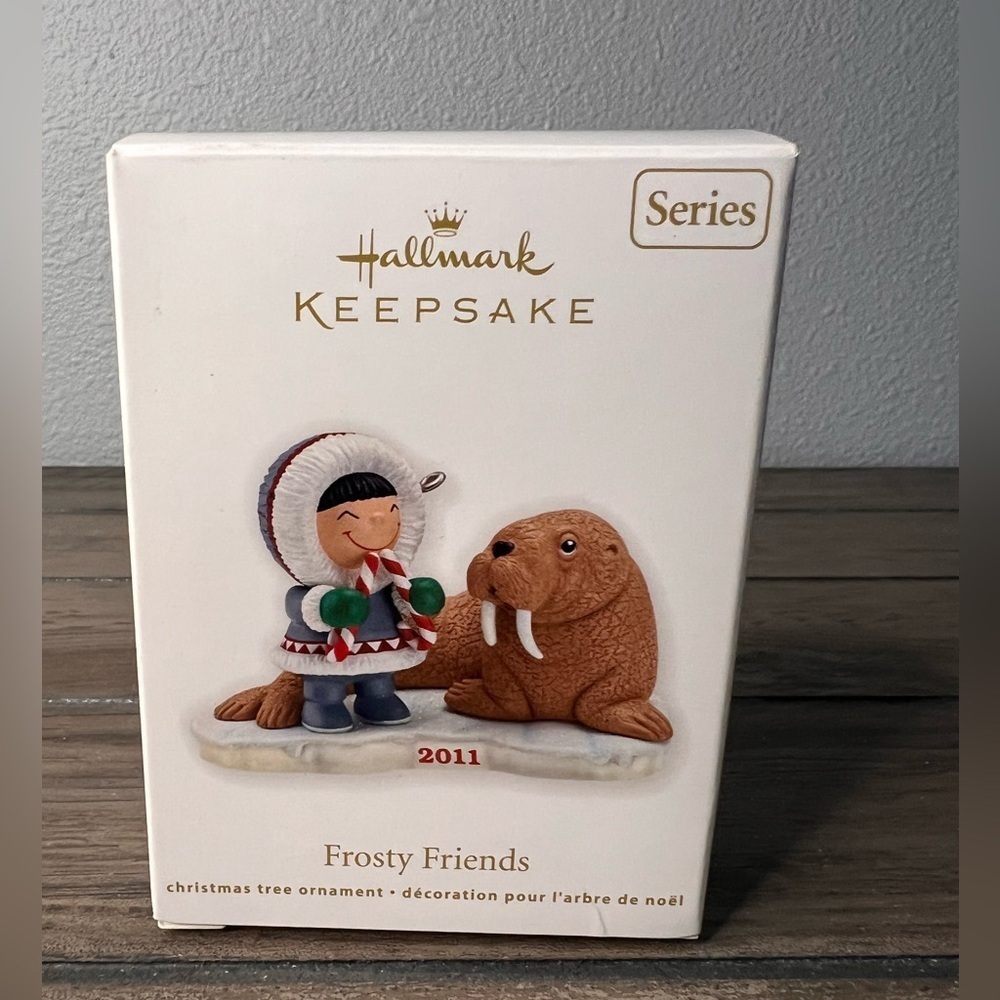 Hallmark‎ NEW 2011 Christmas Ornament "Frosty Friends" is the 32nd in the series